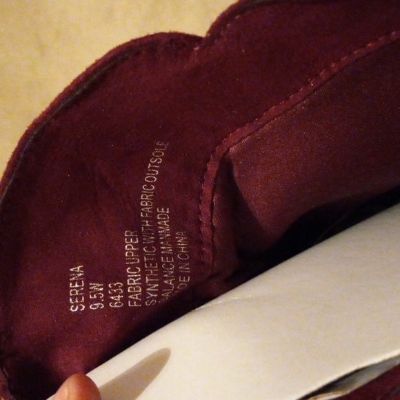 NWT Booties (9.5) W - Picture 6 of 6